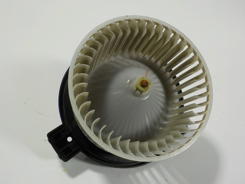 Recambio de motor calefaccion para mazda 2 lim. () 1.5 16v cat referencia OEM IAM  8727001820 