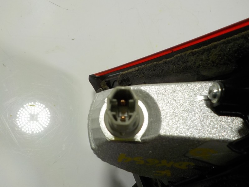 Recambio de piloto trasero derecho interior para mazda 2 lim. () 1.5 16v cat referencia OEM IAM   