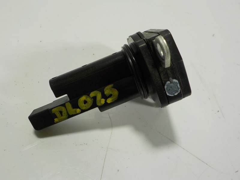 Recambio de caudalimetro para toyota verso 1.6 16v cat referencia OEM IAM 222040V020 222040V020 