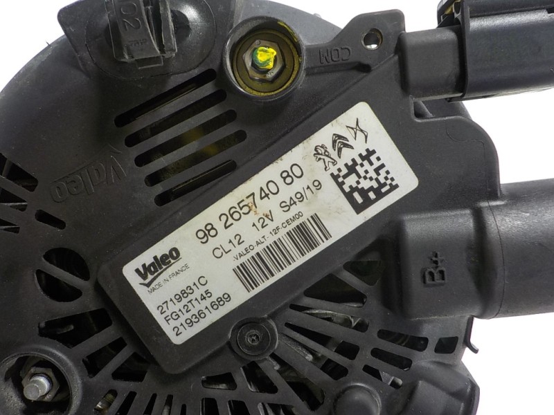 Recambio de alternador para opel corsa f 1.2 referencia OEM IAM  9826574080 