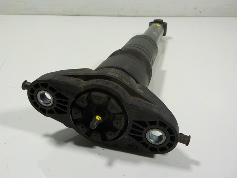Recambio de amortiguador trasero izquierdo para opel corsa f 1.2 referencia OEM IAM  9837466880 