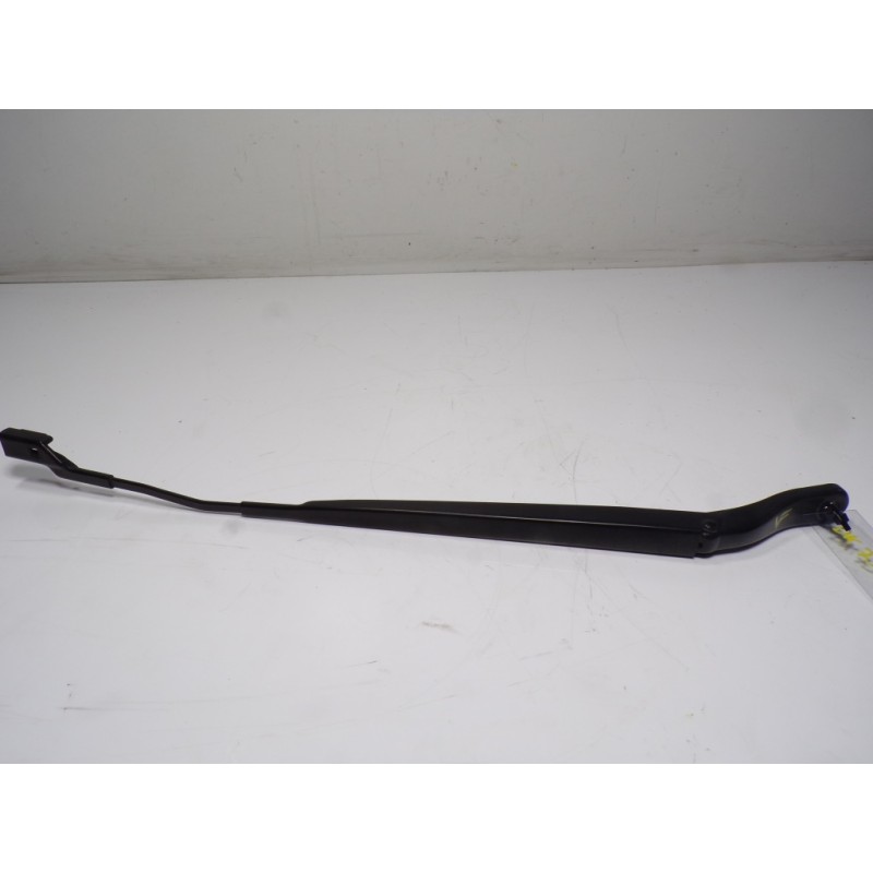 Recambio de brazo limpia delantero derecho para opel corsa f 1.2 referencia OEM IAM   