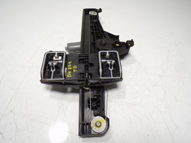 Recambio de elevalunas trasero derecho para opel corsa f 1.2 referencia OEM IAM  982904558000 