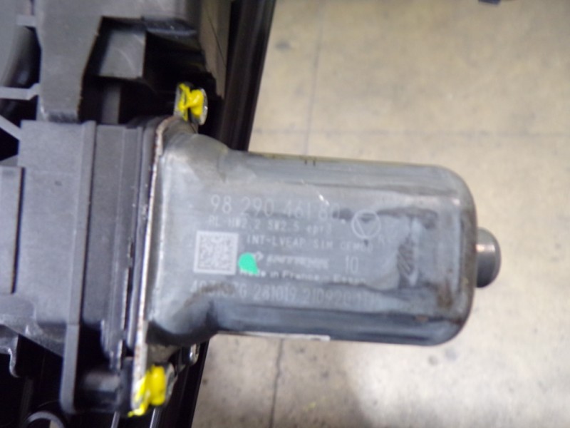 Recambio de elevalunas trasero izquierdo para opel corsa f 1.2 referencia OEM IAM  982904598000 