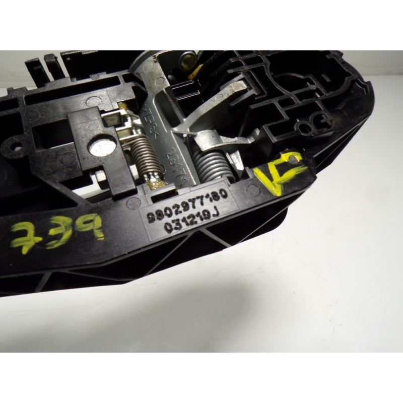 Recambio de maneta exterior delantera derecha para opel corsa f 1.2 referencia OEM IAM  9802977180 