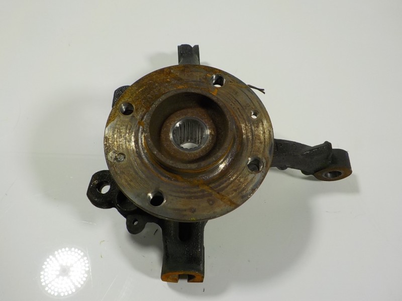 Recambio de mangueta delantera izquierda para opel corsa f 1.2 referencia OEM IAM   