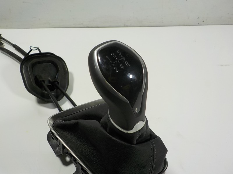 Recambio de palanca cambio para opel corsa f 1.2 referencia OEM IAM  9824124780 