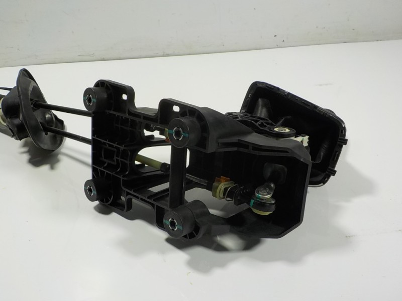 Recambio de palanca cambio para opel corsa f 1.2 referencia OEM IAM  9824124780 