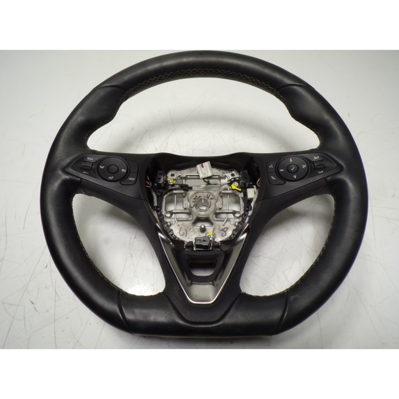 Recambio de volante para opel corsa f 1.2 referencia OEM IAM  1933010837 