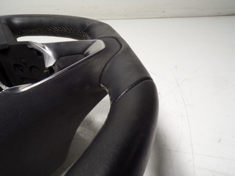 Recambio de volante para opel corsa f 1.2 referencia OEM IAM  1933010837 