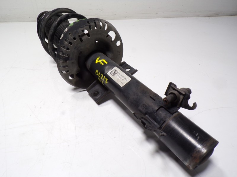 Recambio de amortiguador delantero izquierdo para volkswagen polo (6c1) 1.4 tdi referencia OEM IAM 6C0413031AJ 6C0413031AJ 