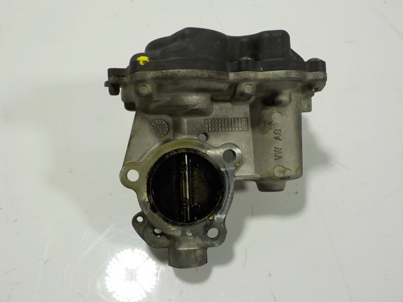 Recambio de caja mariposa para volkswagen polo (6c1) 1.4 tdi referencia OEM IAM 04B131501D 04B131501D 