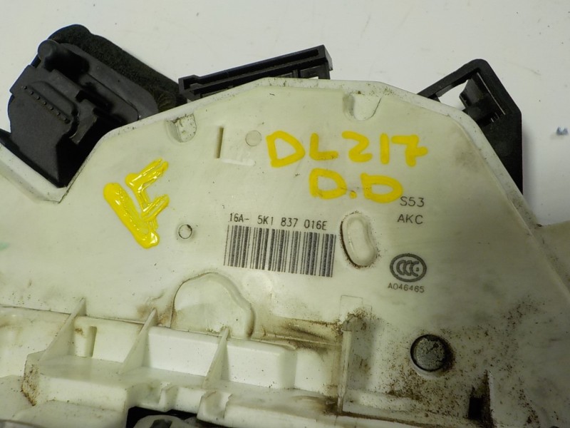 Recambio de cerradura puerta delantera derecha para volkswagen polo (6c1) 1.4 tdi referencia OEM IAM 5K1837016E 5K1837016E 