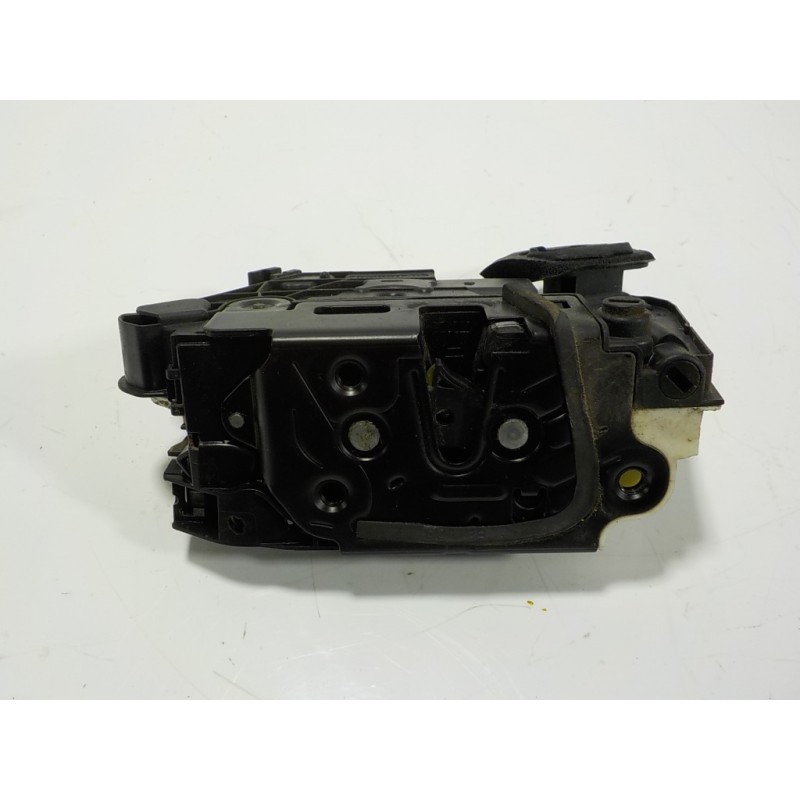 Recambio de cerradura puerta trasera derecha para volkswagen polo (6c1) 1.4 tdi referencia OEM IAM 6R4839016A 6R4839016A 