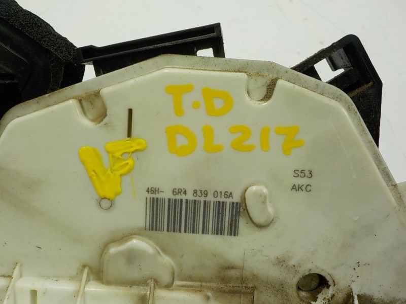 Recambio de cerradura puerta trasera derecha para volkswagen polo (6c1) 1.4 tdi referencia OEM IAM 6R4839016A 6R4839016A 