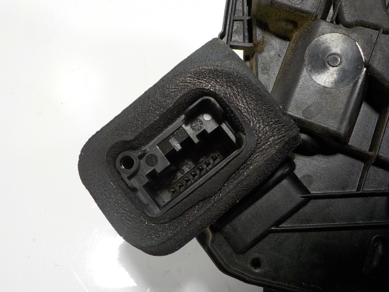 Recambio de cerradura puerta trasera izquierda para volkswagen polo (6c1) 1.4 tdi referencia OEM IAM 6R4839015A 6R4839015A 