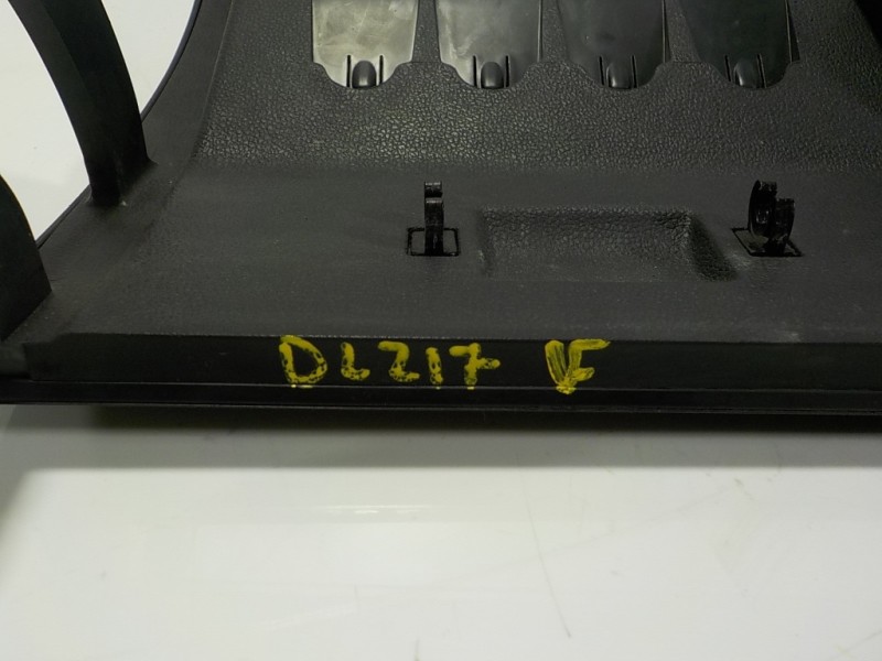 Recambio de guantera para volkswagen polo (6c1) 1.4 tdi referencia OEM IAM 6R1857121J82V  6R1857101M82V