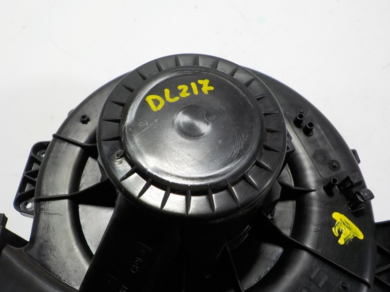 Recambio de motor calefaccion para volkswagen polo (6c1) 1.4 tdi referencia OEM IAM 6R1819015 6R1819015 