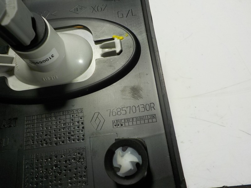 Recambio de molduras delanteras para renault master iv 2.3 dci diesel fap energy cat referencia OEM IAM   