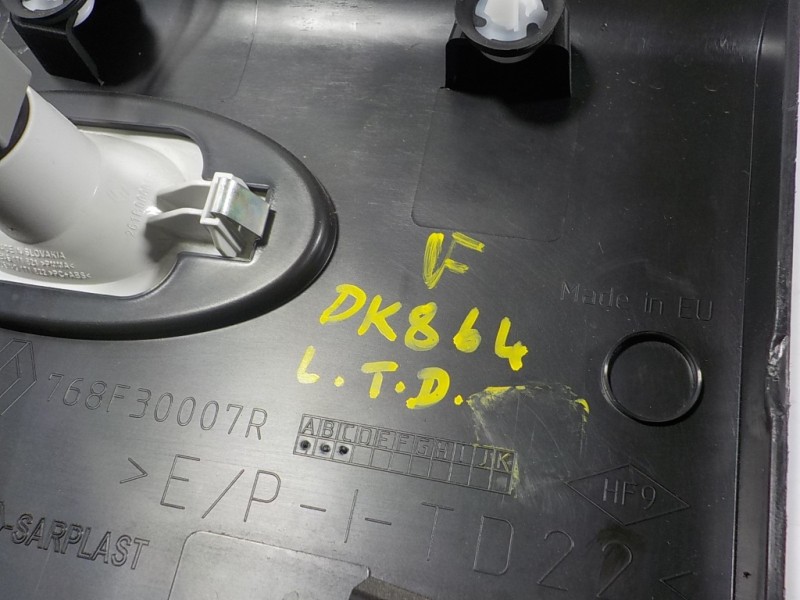 Recambio de molduras traseras para renault master iv 2.3 dci diesel fap energy cat referencia OEM IAM   