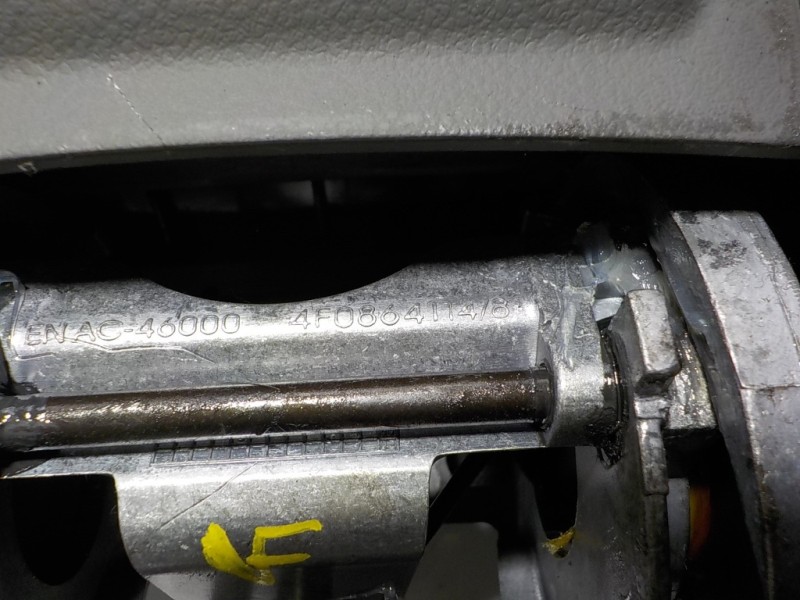 Recambio de apoyabrazos central para audi a6 berlina (4f2) 2.0 tdi referencia OEM IAM 4F0864245A4AW 4F0864114 4F08642091DH