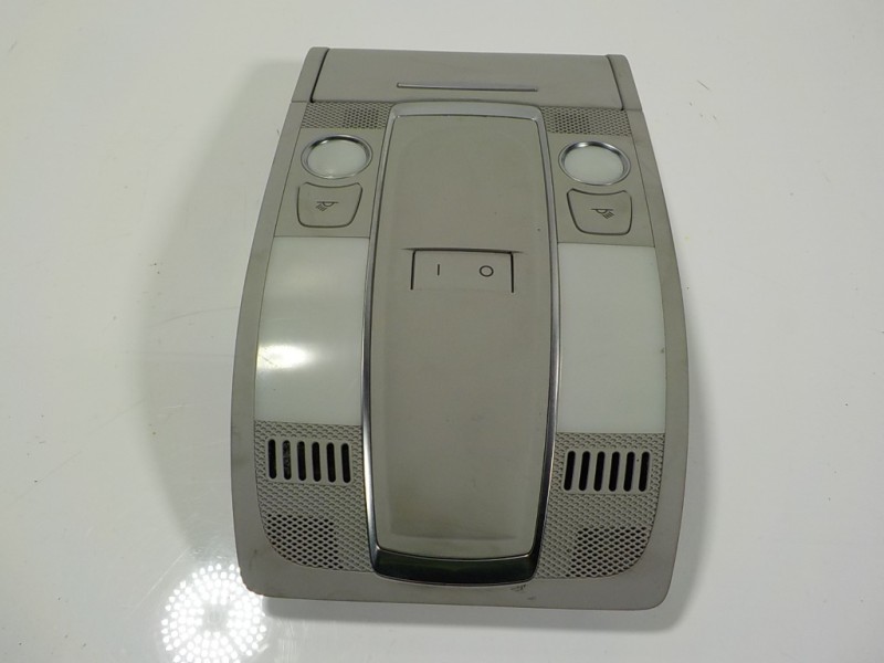 Recambio de piloto interior para audi a6 berlina (4f2) 2.0 tdi referencia OEM IAM 4F0947135BQ 4F0947135BQ 