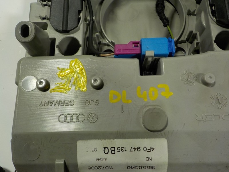 Recambio de piloto interior para audi a6 berlina (4f2) 2.0 tdi referencia OEM IAM 4F0947135BQ 4F0947135BQ 