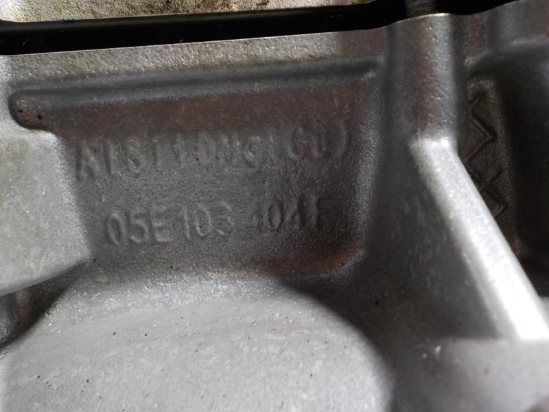 Recambio de culata para audi a3 sportback (8vf) 35 tfsi s line referencia OEM IAM  05E103404F 