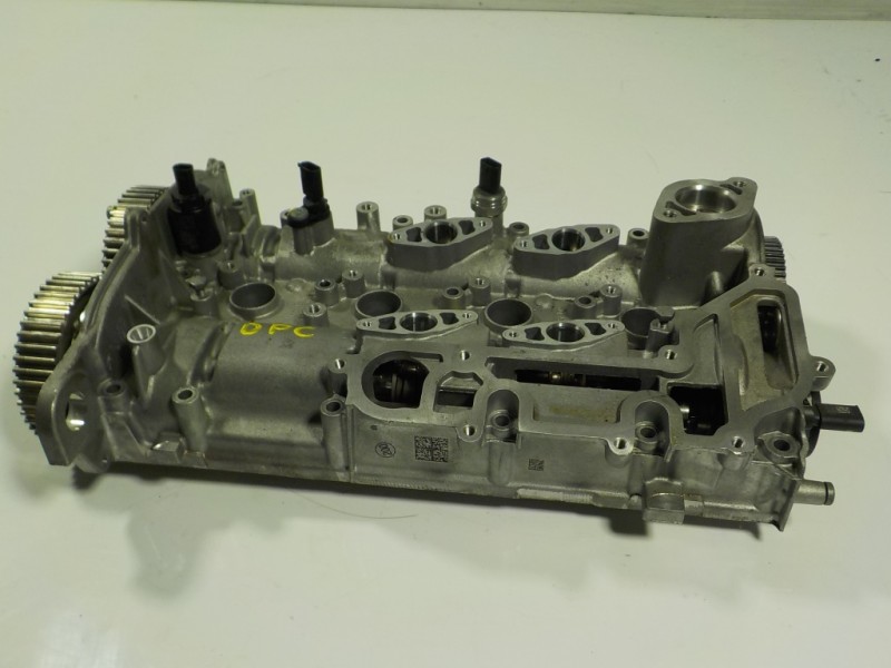 Recambio de arbol de levas para audi a3 sportback (8vf) 35 tfsi s line referencia OEM IAM   