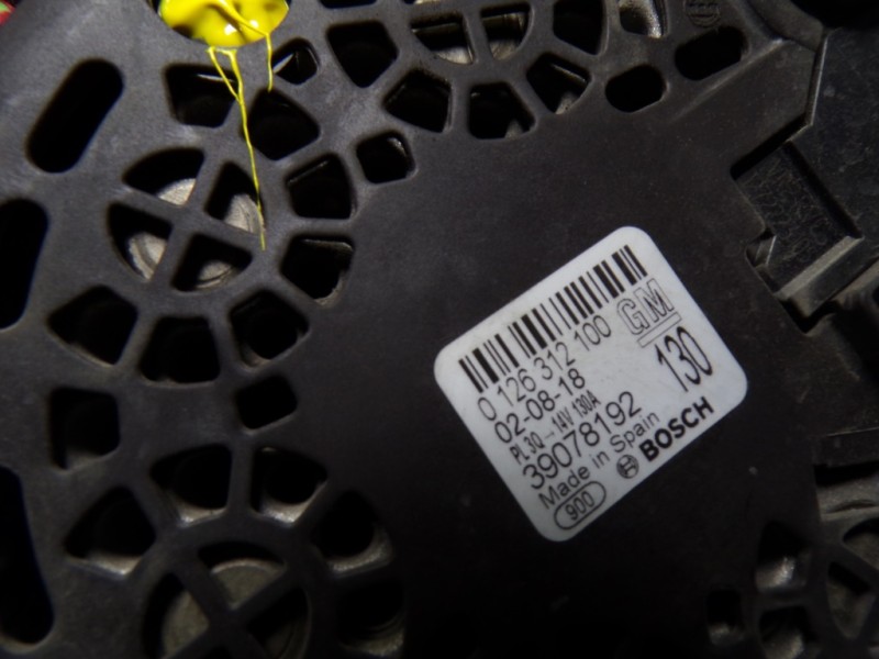 Recambio de alternador para opel astra k lim. 5türig 1.0 12v referencia OEM IAM 39078192 0126312100 