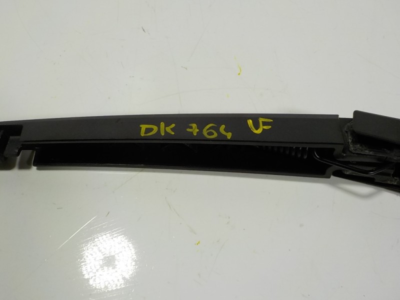 Recambio de brazo limpia trasero para opel astra k lim. 5türig 1.0 12v referencia OEM IAM 13419000  