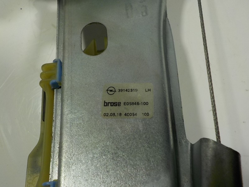 Recambio de elevalunas trasero izquierdo para opel astra k lim. 5türig 1.0 12v referencia OEM IAM 39142319 39142319 