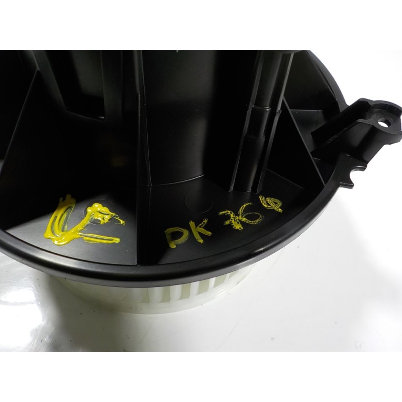 Recambio de motor calefaccion para opel astra k lim. 5türig 1.0 12v referencia OEM IAM 39118612 KG087001 