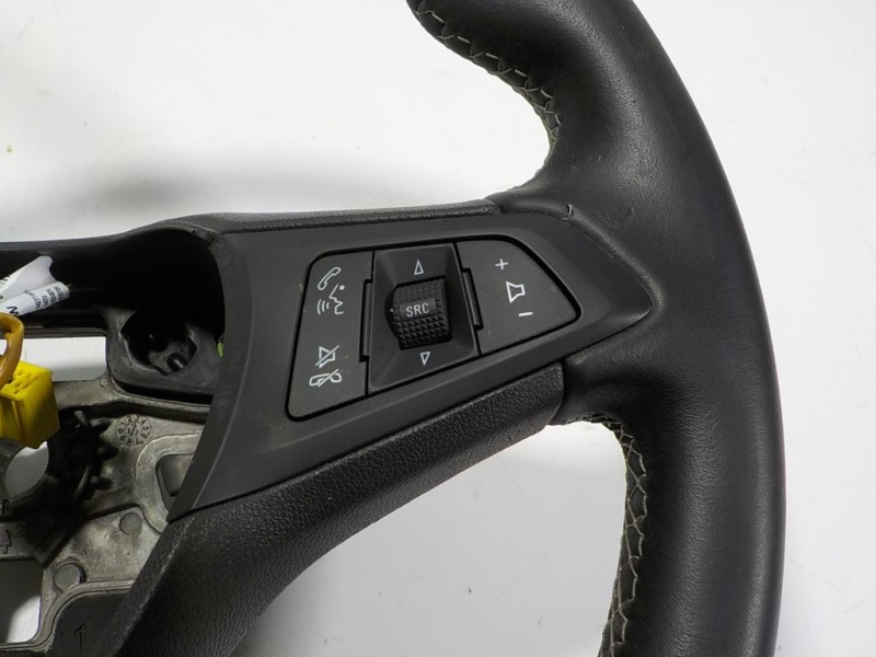 Recambio de volante para opel astra k lim. 5türig 1.0 12v referencia OEM IAM 39058749 39058749 