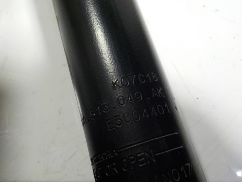 Recambio de amortiguador trasero derecho para seat arona 1.0 tsi referencia OEM IAM 2Q0513049AK 2Q0513049AK 