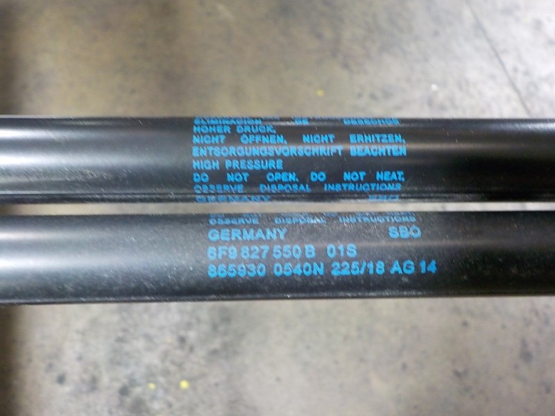 Recambio de amortiguadores maletero / porton para seat arona 1.0 tsi referencia OEM IAM 6F9827550C 6F9827550B 