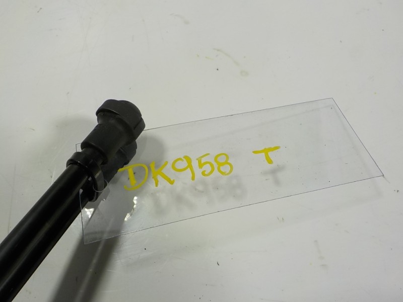 Recambio de amortiguadores maletero / porton para seat arona 1.0 tsi referencia OEM IAM 6F9827550C 6F9827550B 