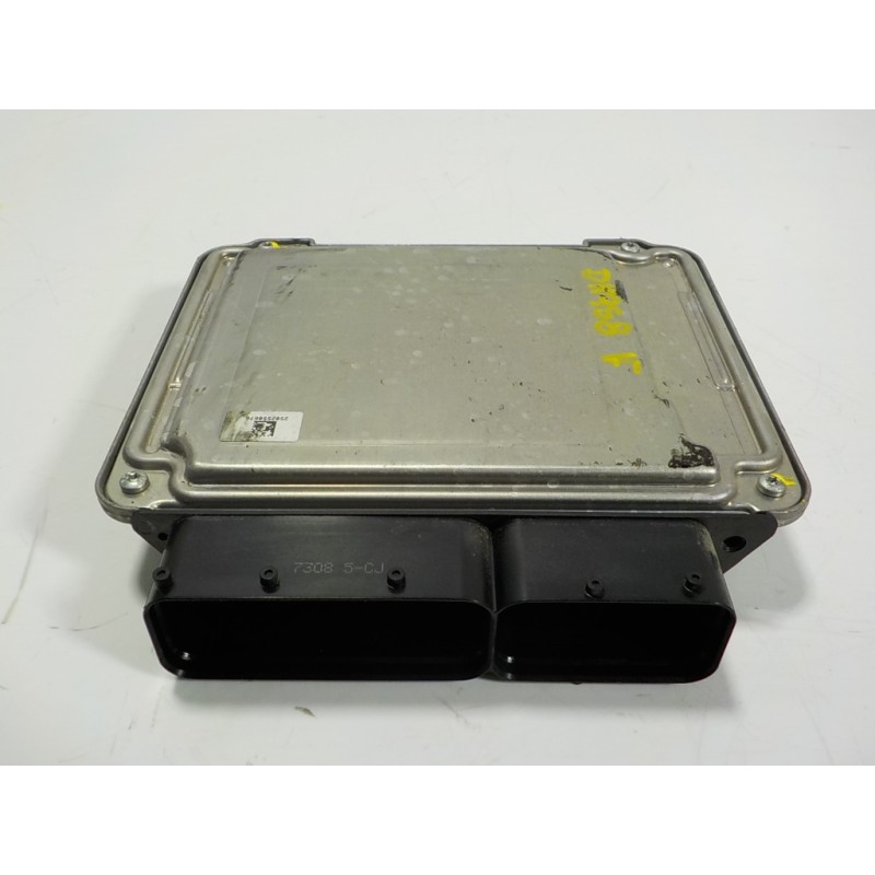 Recambio de centralita motor uce para seat arona 1.0 tsi referencia OEM IAM 04C906025K 04C907309BB 