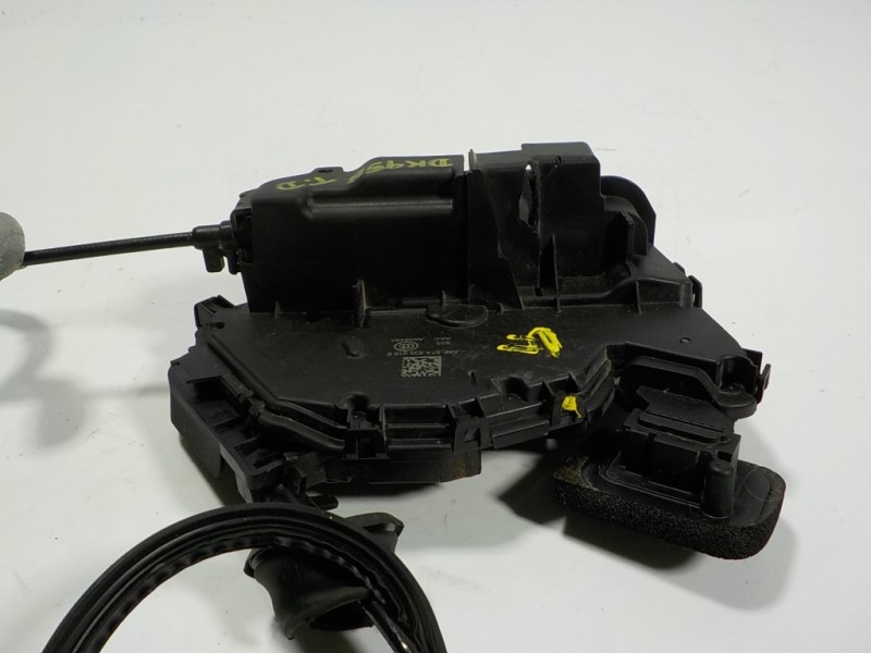 Recambio de cerradura puerta trasera derecha para seat arona 1.0 tsi referencia OEM IAM 5TA839016E A6E5TA839016E 