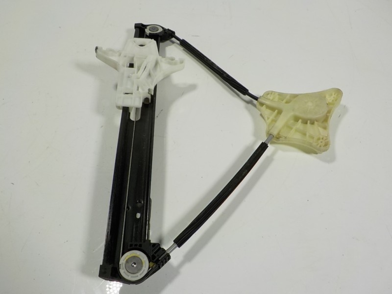 Recambio de elevalunas trasero derecho para seat arona 1.0 tsi referencia OEM IAM 6F0839462A 6F0839462A 