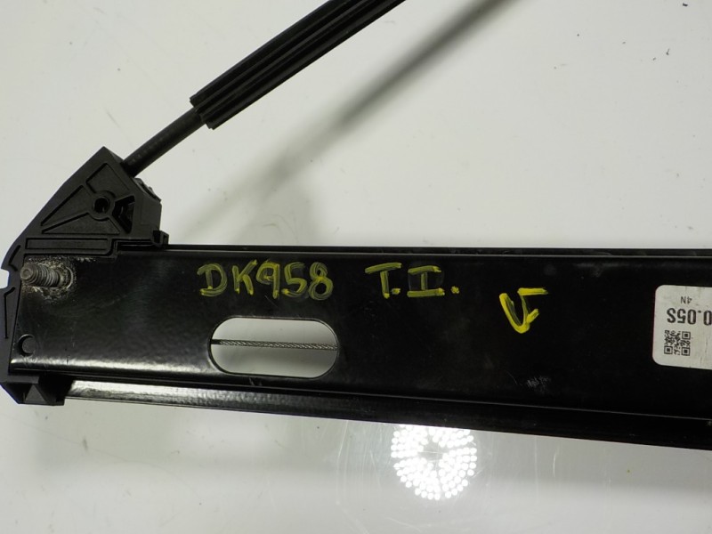 Recambio de elevalunas trasero izquierdo para seat arona 1.0 tsi referencia OEM IAM 6F0839461B 6F0839461A 