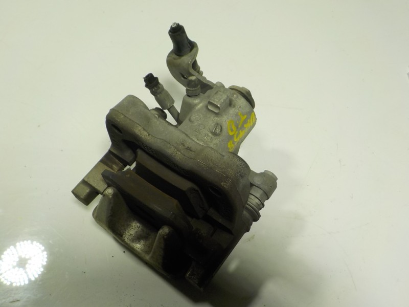 Recambio de pinza freno trasera derecha para seat arona 1.0 tsi referencia OEM IAM 2Q0615424C  