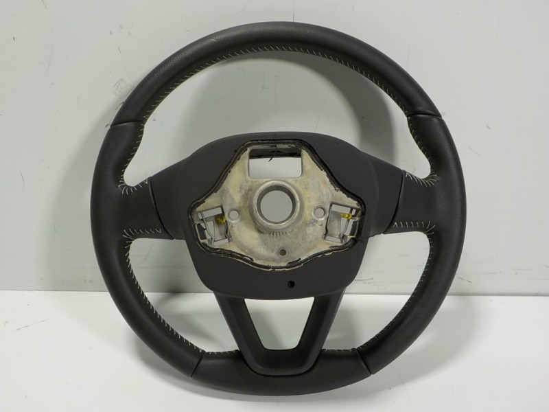 Recambio de volante para seat arona 1.0 tsi referencia OEM IAM 6F0419091BQJF 6F0419091B 