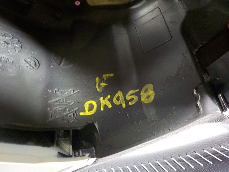 Recambio de volante para seat arona 1.0 tsi referencia OEM IAM 6F0419091BQJF 6F0419091B 