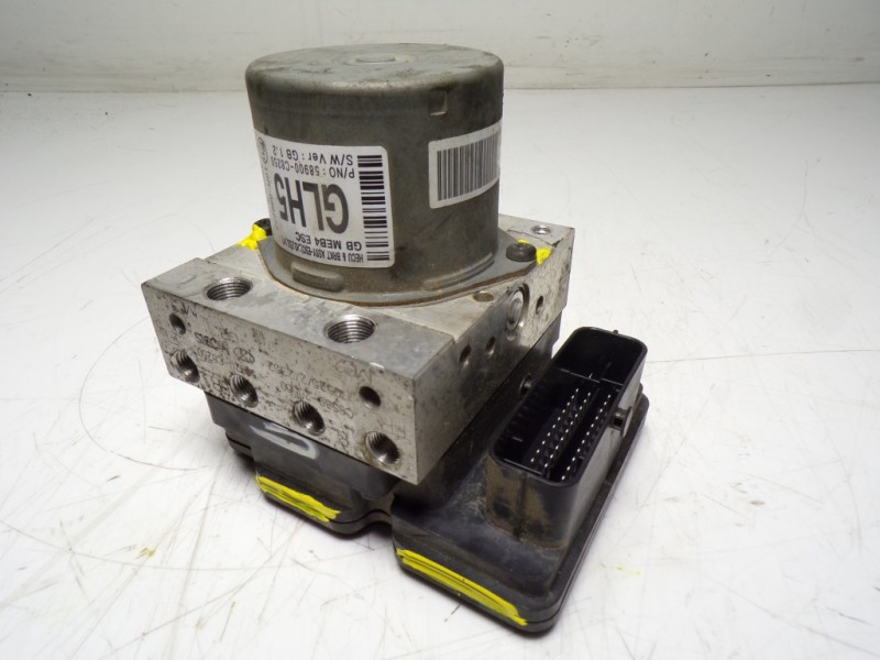Recambio de abs para hyundai i20 1.2 16v cat referencia OEM IAM 58920C8250 58900C8250 