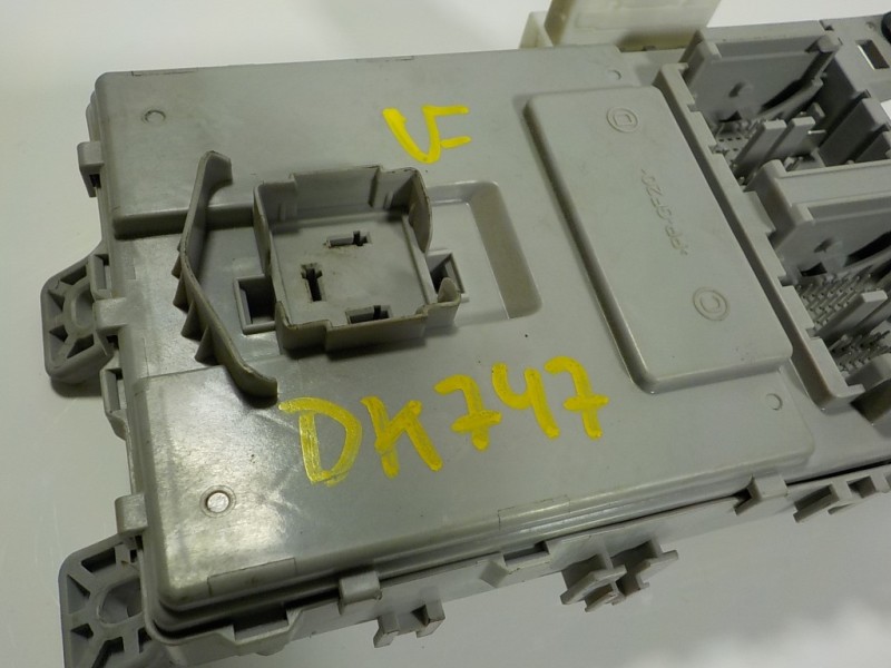 Recambio de caja reles / fusibles para hyundai i20 1.2 16v cat referencia OEM IAM 91950C8560 91950C8560 