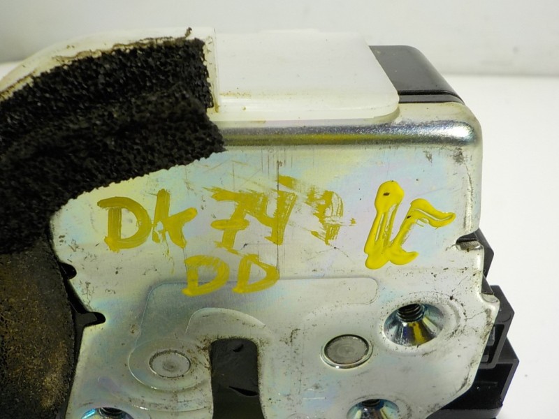 Recambio de cerradura puerta delantera derecha para hyundai i20 1.2 16v cat referencia OEM IAM 81320C8040 81320C8040 