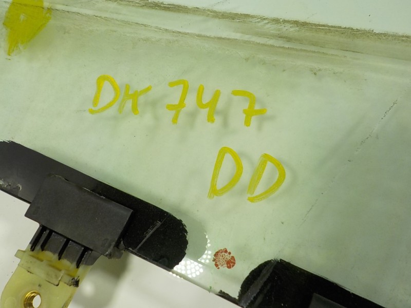 Recambio de cristal puerta delantero derecho para hyundai i20 1.2 16v cat referencia OEM IAM 82420C8010  