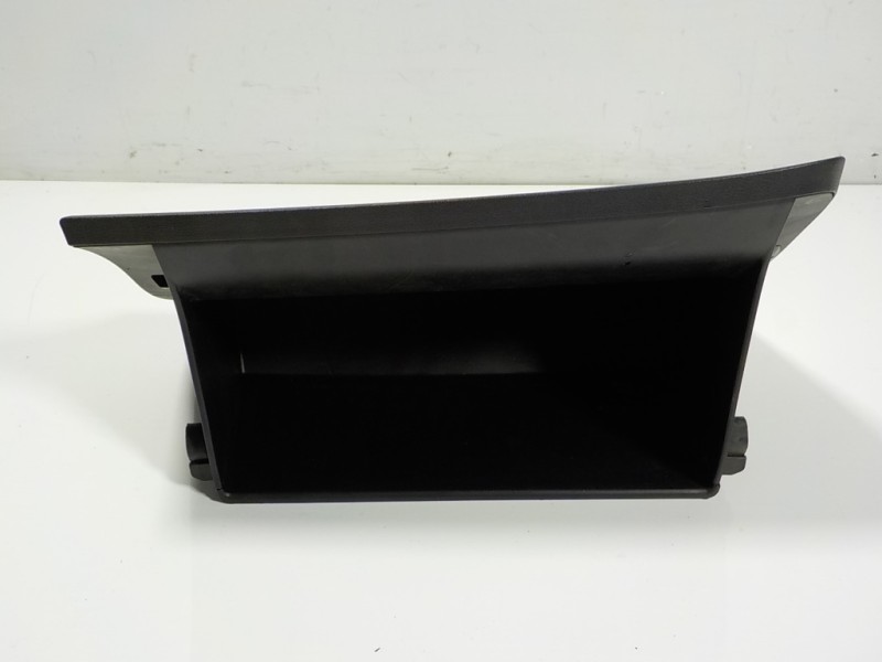Recambio de guantera para hyundai i20 1.2 16v cat referencia OEM IAM 84510C8000 84510C8000 
