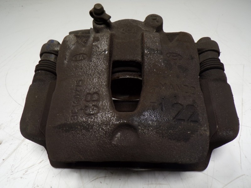 Recambio de pinza freno delantera derecha para hyundai i20 1.2 16v cat referencia OEM IAM 58130C8100  